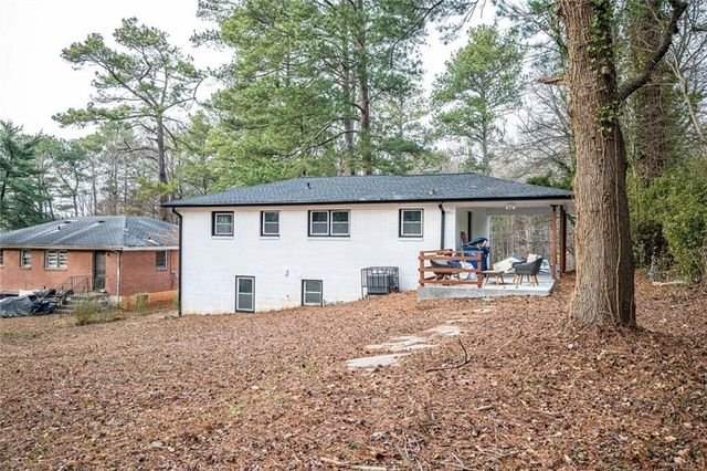 3154 NW Oakcliff Road NW, Atlanta, GA 30311