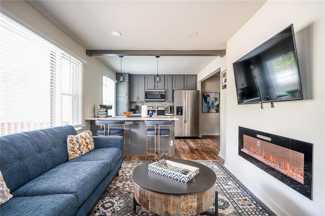 3154 NW Oakcliff Road NW, Atlanta, GA 30311