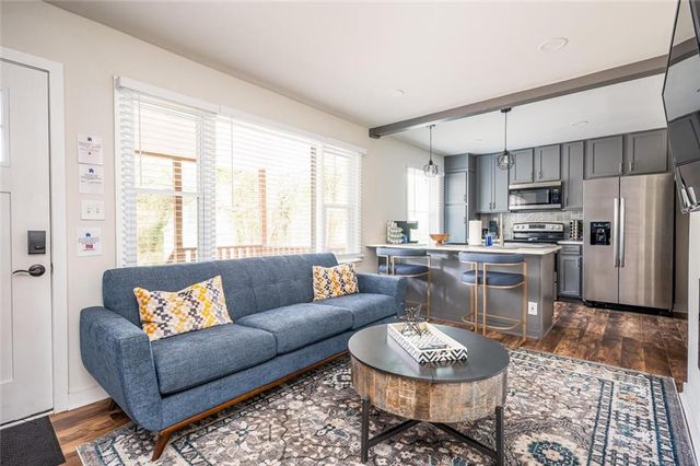 3154 NW Oakcliff Road NW, Atlanta, GA 30311