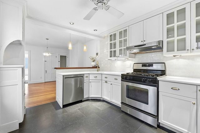 64 Pearl St 00, Boston, MA 02129