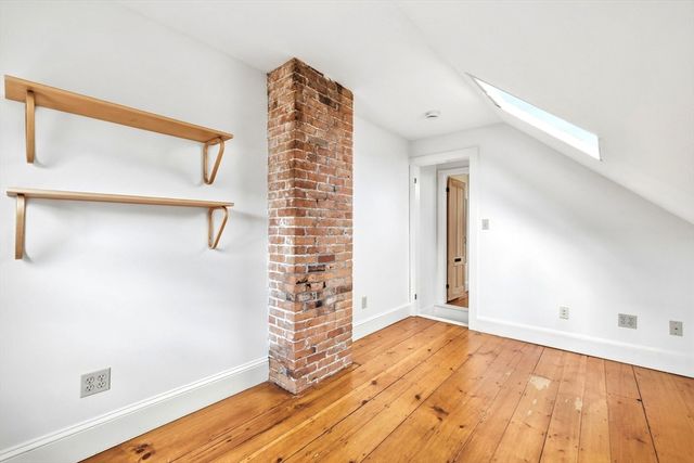 64 Pearl St 00, Boston, MA 02129