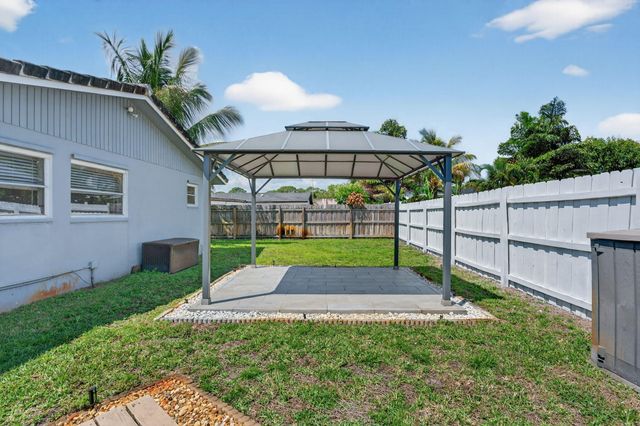 1545 SW 13th Street, Boca Raton, FL 33486