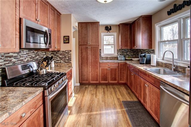 10023 Gabriella Drive, North Royalton, OH 44133