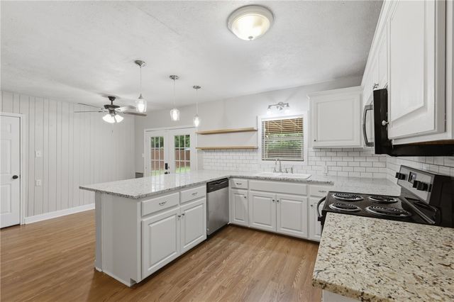 1504 Burt Street, Bryan, TX 77802