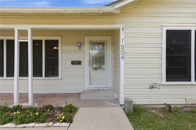 1504 Burt Street, Bryan, TX 77802