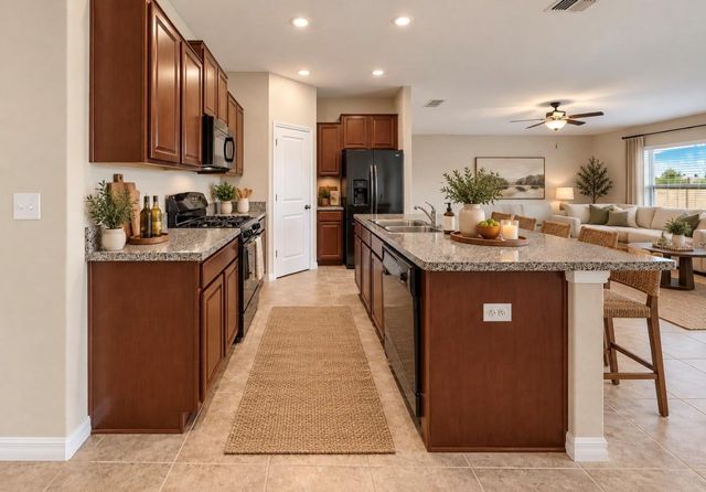 5005 WHITE CHICORY DRIVE, Apollo Beach, FL 33572