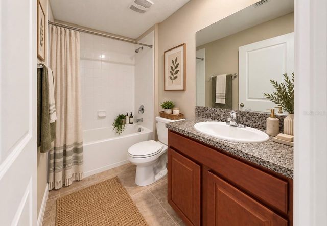 5005 WHITE CHICORY DRIVE, Apollo Beach, FL 33572