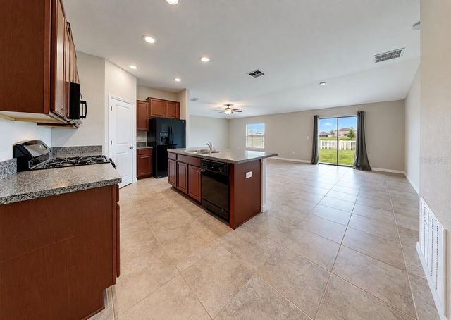 5005 WHITE CHICORY DRIVE, Apollo Beach, FL 33572