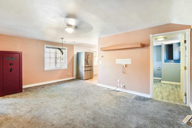 1107 Lake Lowell Avenue, Nampa, ID 83686