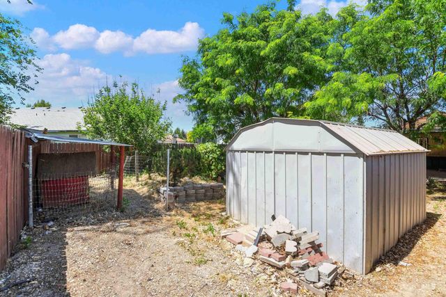 1107 Lake Lowell Avenue, Nampa, ID 83686