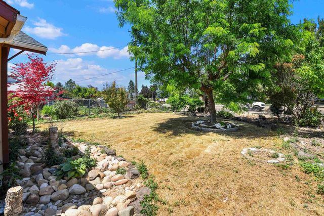 1107 Lake Lowell Avenue, Nampa, ID 83686