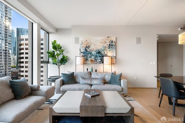 1 Steuart Lane 1502, San Francisco, CA 94105
