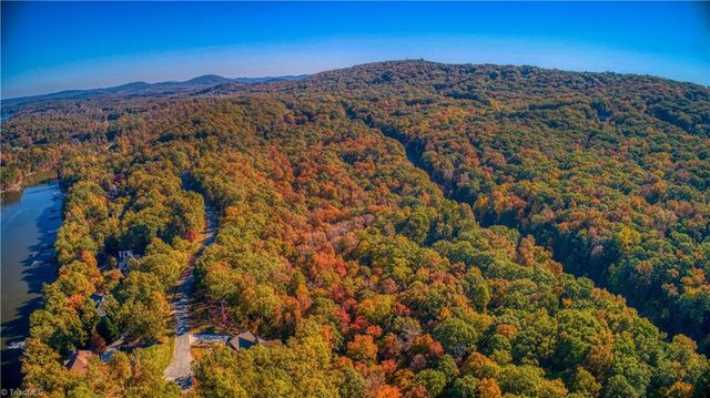 618 Rocky Cove Lane, Denton, NC 27239