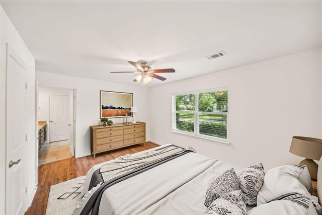 1526 Du Barry Lane, Houston, TX 77018