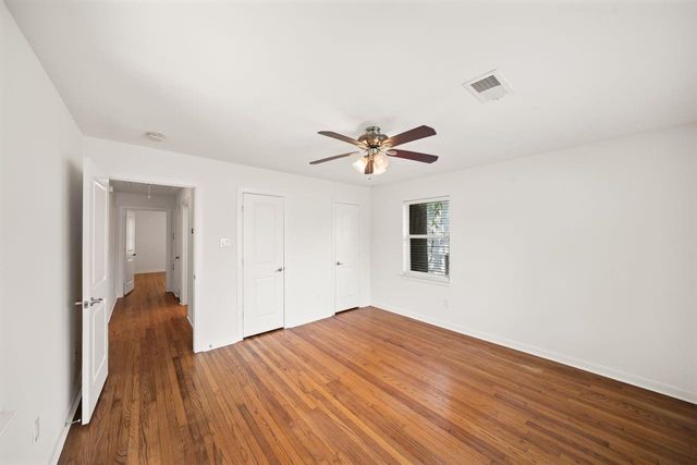 1526 Du Barry Lane, Houston, TX 77018