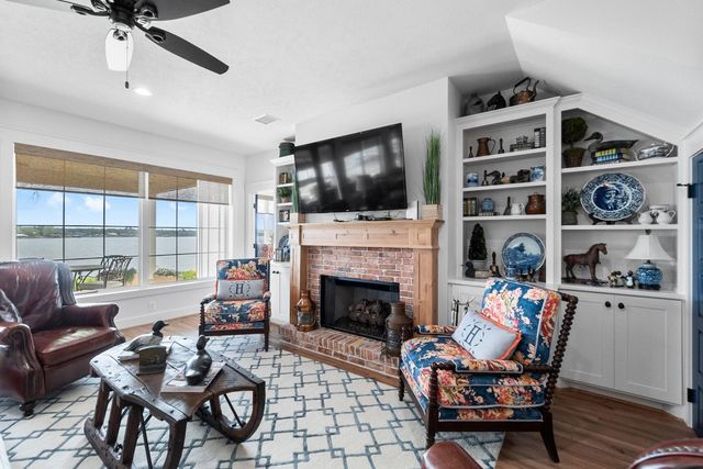 290 Indian Falls Lane, Livingston, TX 77351