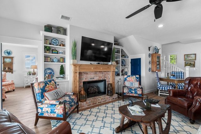 290 Indian Falls Lane, Livingston, TX 77351