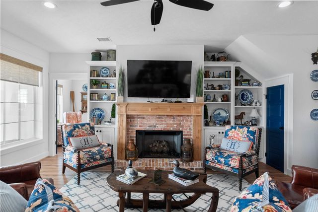 290 Indian Falls Lane, Livingston, TX 77351