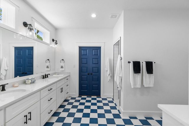 290 Indian Falls Lane, Livingston, TX 77351