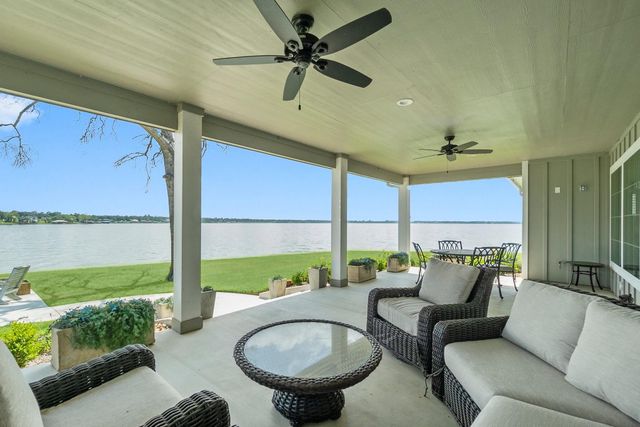 290 Indian Falls Lane, Livingston, TX 77351