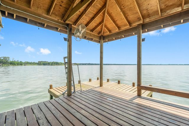 290 Indian Falls Lane, Livingston, TX 77351