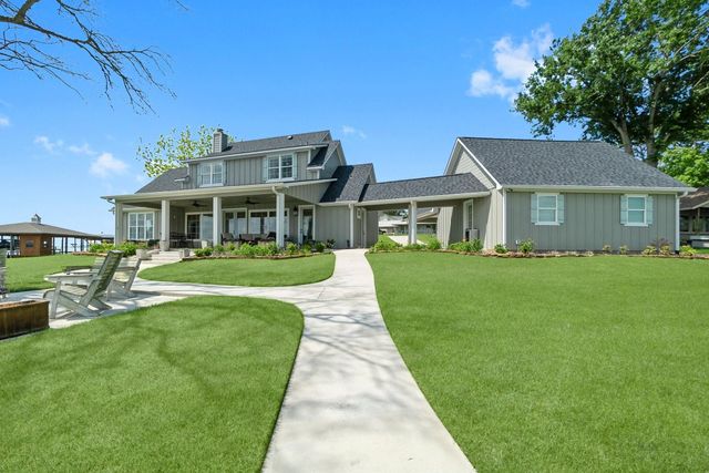 290 Indian Falls Lane, Livingston, TX 77351