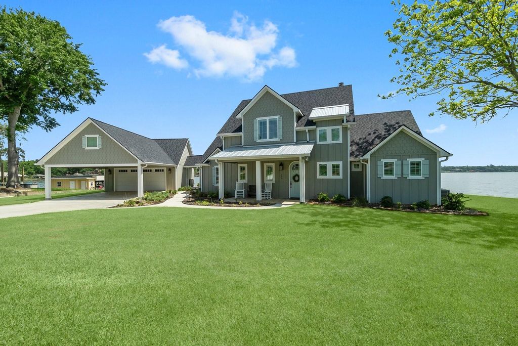 290 Indian Falls Lane, Livingston, TX 77351