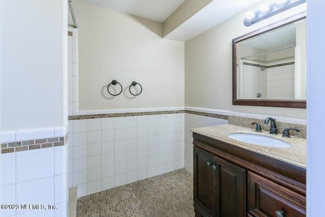 3848 BARKDALE Court, Jacksonville, FL 32277