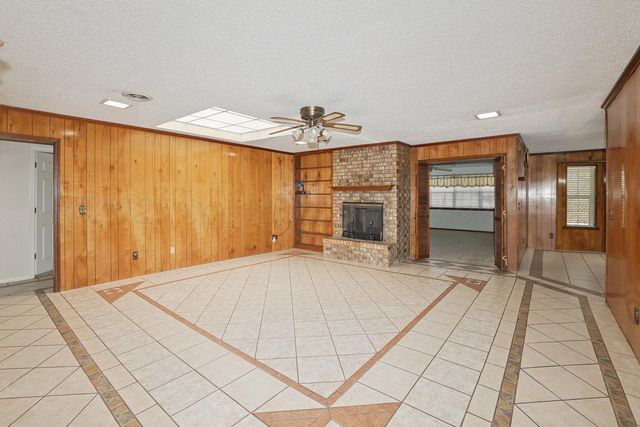 7906 Merchant Drive, Amarillo, TX 79121