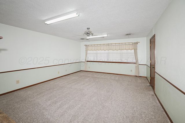 7906 Merchant Drive, Amarillo, TX 79121