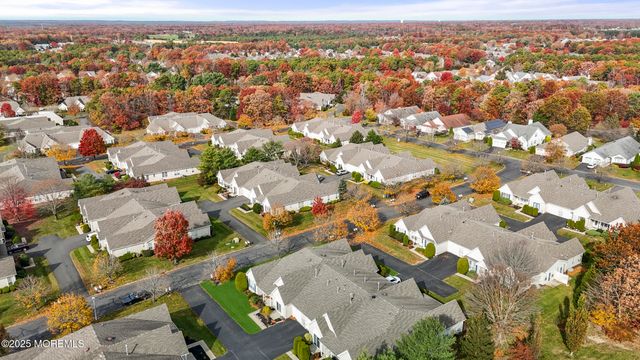 45 Deer Chase Lane, Lakewood, NJ 08701