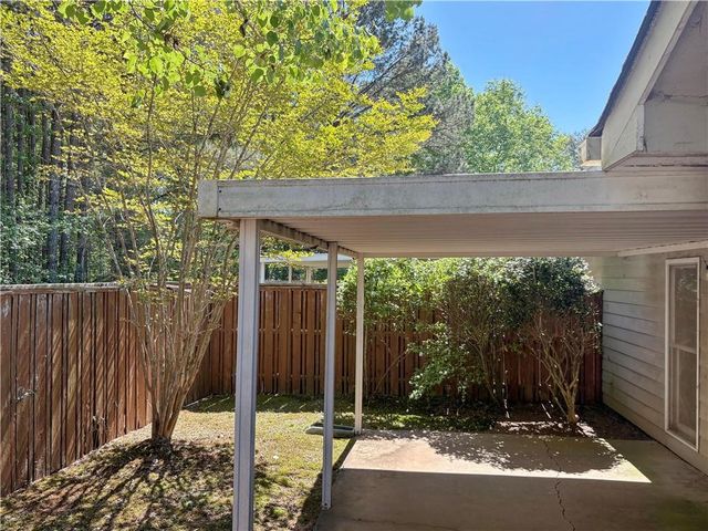 300 Wilbanks Drive, Fayetteville, GA 30215