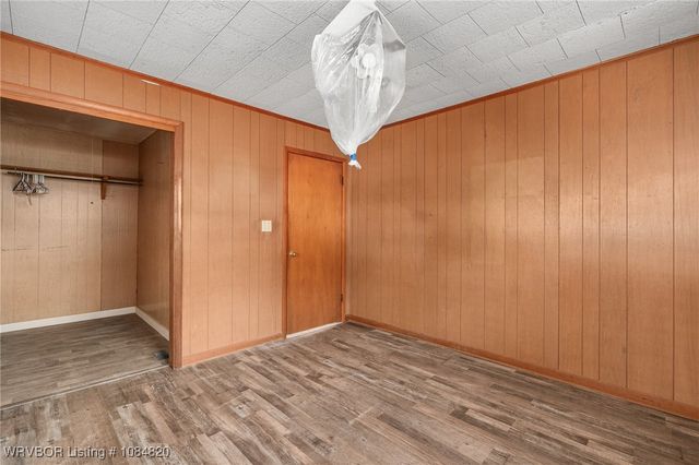 275 N Wood Street, Magazine, AR 72943