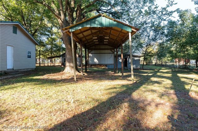 275 N Wood Street, Magazine, AR 72943