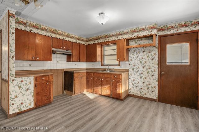 275 N Wood Street, Magazine, AR 72943