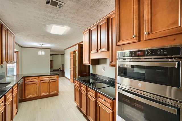 2405 Old Salem Road SE, Conyers, GA 30013