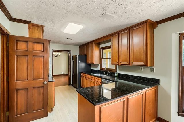 2405 Old Salem Road SE, Conyers, GA 30013