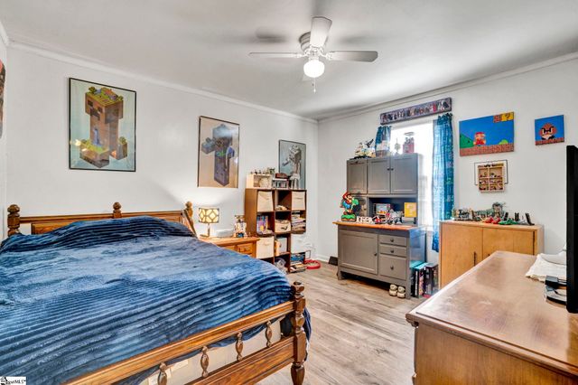 915 Brentwood Way, Simpsonville, SC 29680