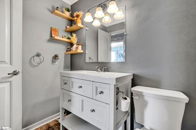 915 Brentwood Way, Simpsonville, SC 29680