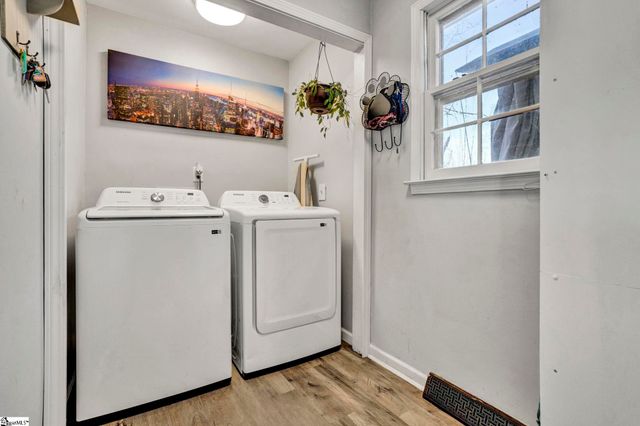 915 Brentwood Way, Simpsonville, SC 29680