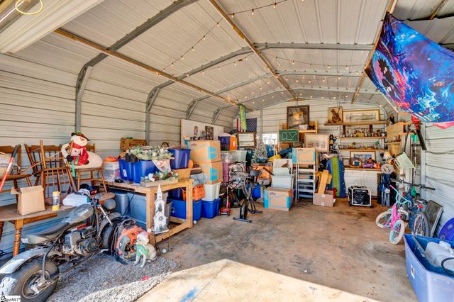 915 Brentwood Way, Simpsonville, SC 29680