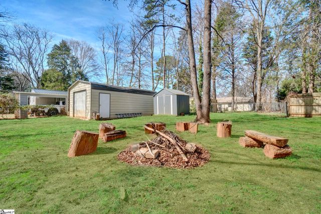 915 Brentwood Way, Simpsonville, SC 29680