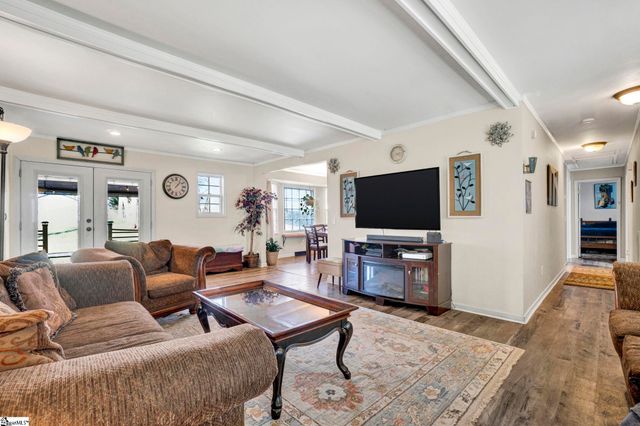 915 Brentwood Way, Simpsonville, SC 29680