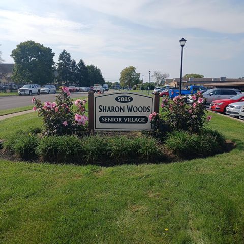 5885 Beechcroft Road, 103, Columbus, OH 43229