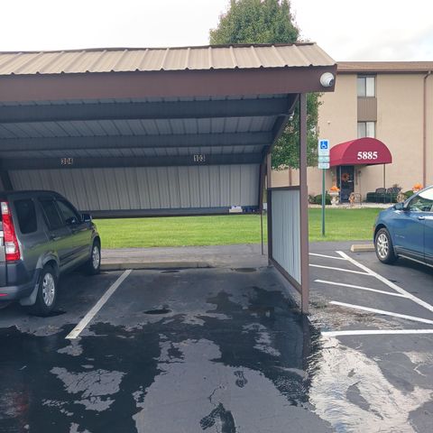 5885 Beechcroft Road, 103, Columbus, OH 43229