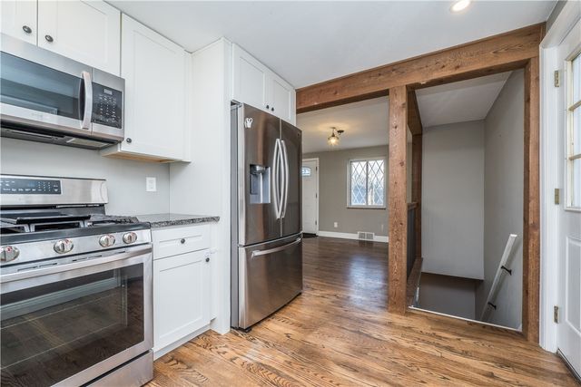 113 Mcginley Dr, Shaler, PA 15116