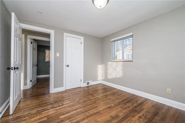 113 Mcginley Dr, Shaler, PA 15116