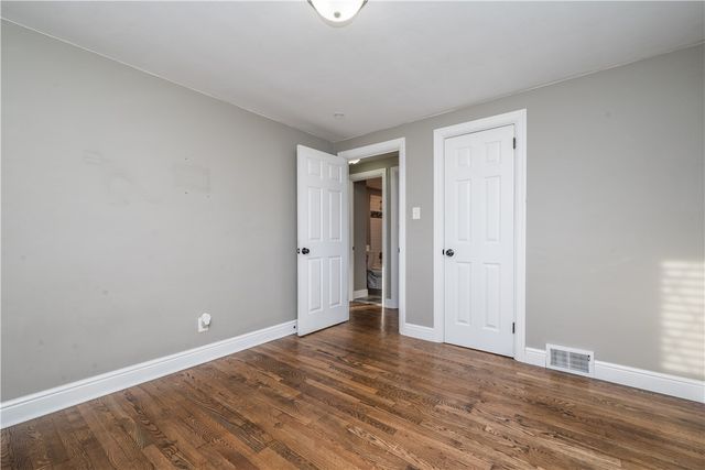 113 Mcginley Dr, Shaler, PA 15116