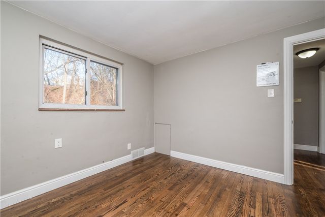 113 Mcginley Dr, Shaler, PA 15116