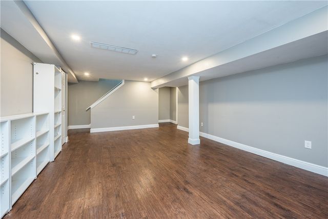 113 Mcginley Dr, Shaler, PA 15116